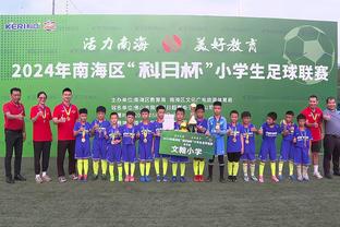 Người truyền thông: Trò đùa lớn nhất của bóng đá Trung Quốc, là một số vấn đề lập trình cơ bản chưa được giải quyết.